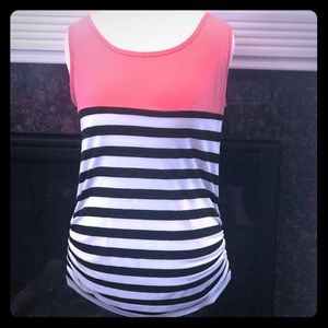 ✨Women’s Sleeveless Top✨